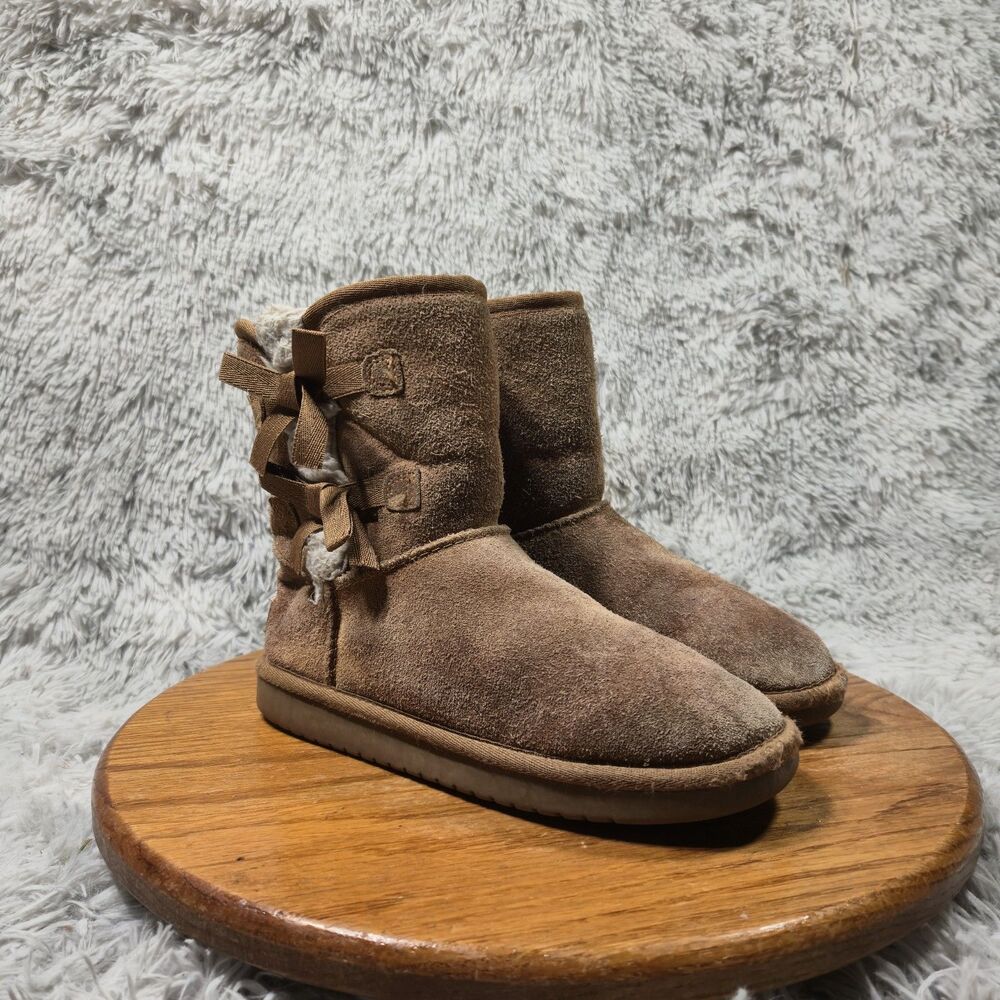Koolaburra By UGG Victoria Short Boots Ribbon Girls Size 3 Brown Chestnut Suede